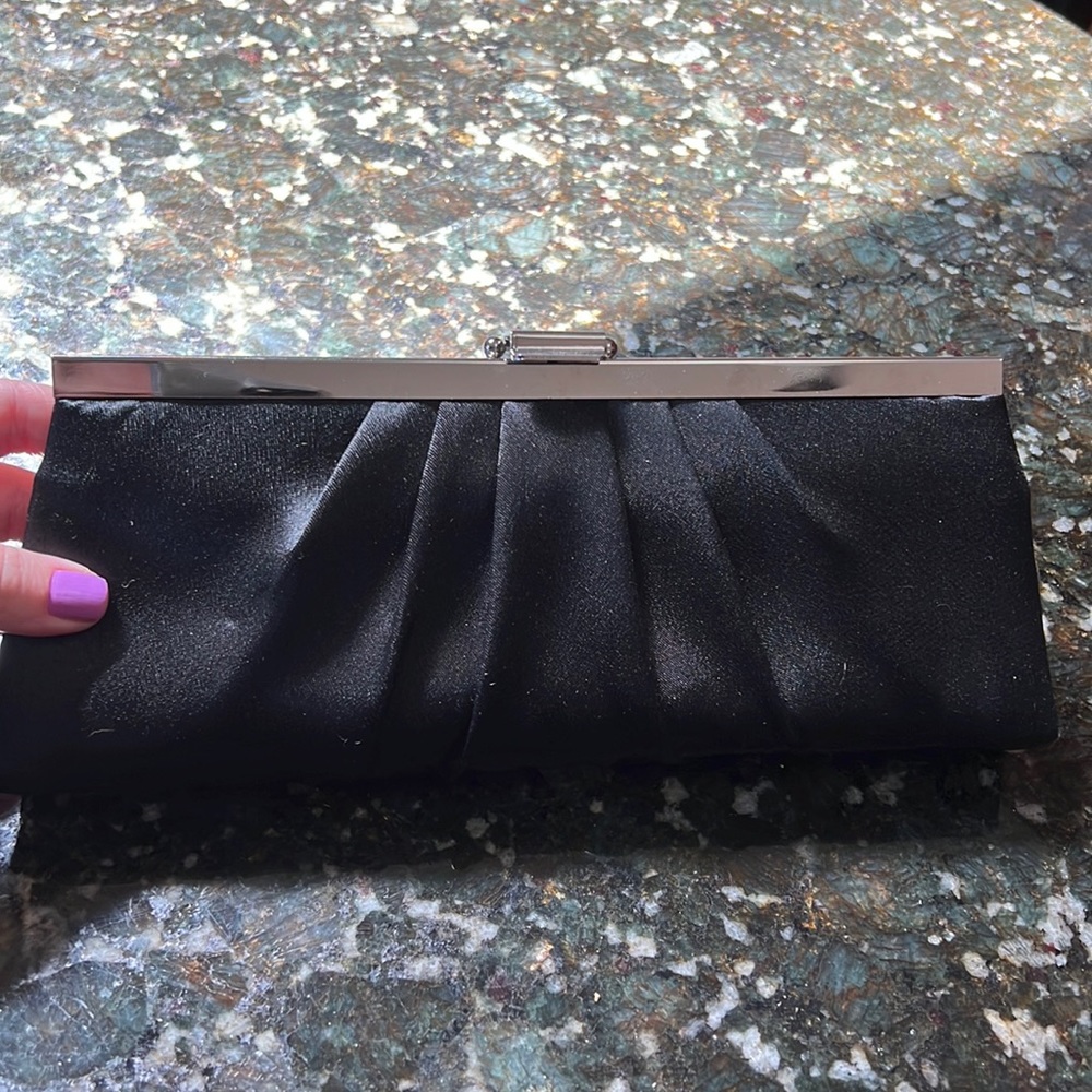 Chained clutch